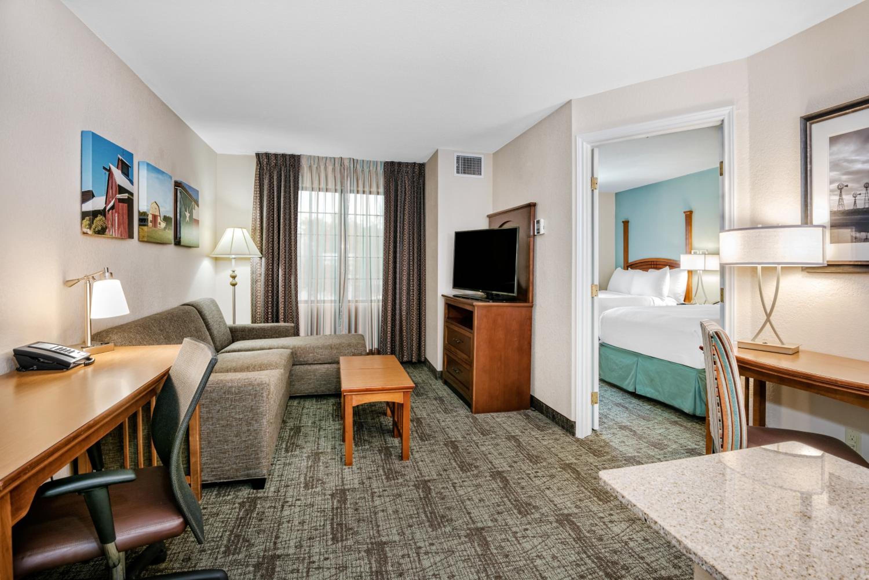 Фото Staybridge Suites Round Rock, an Ihg Hotel