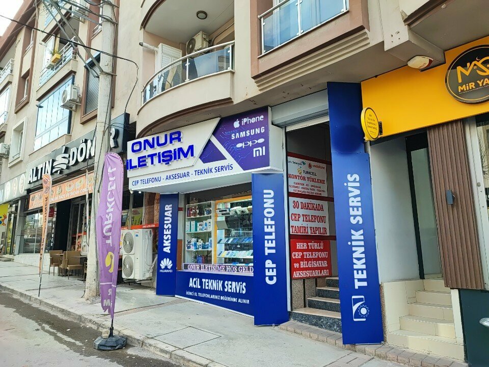 Mobile phone store Onur Communication, Izmir, photo
