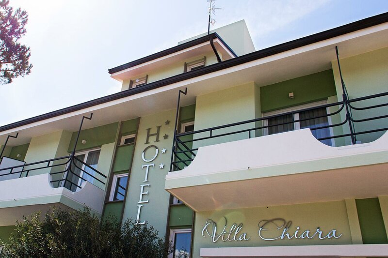 Гостиница Hotel Villa Chiara в Террачине