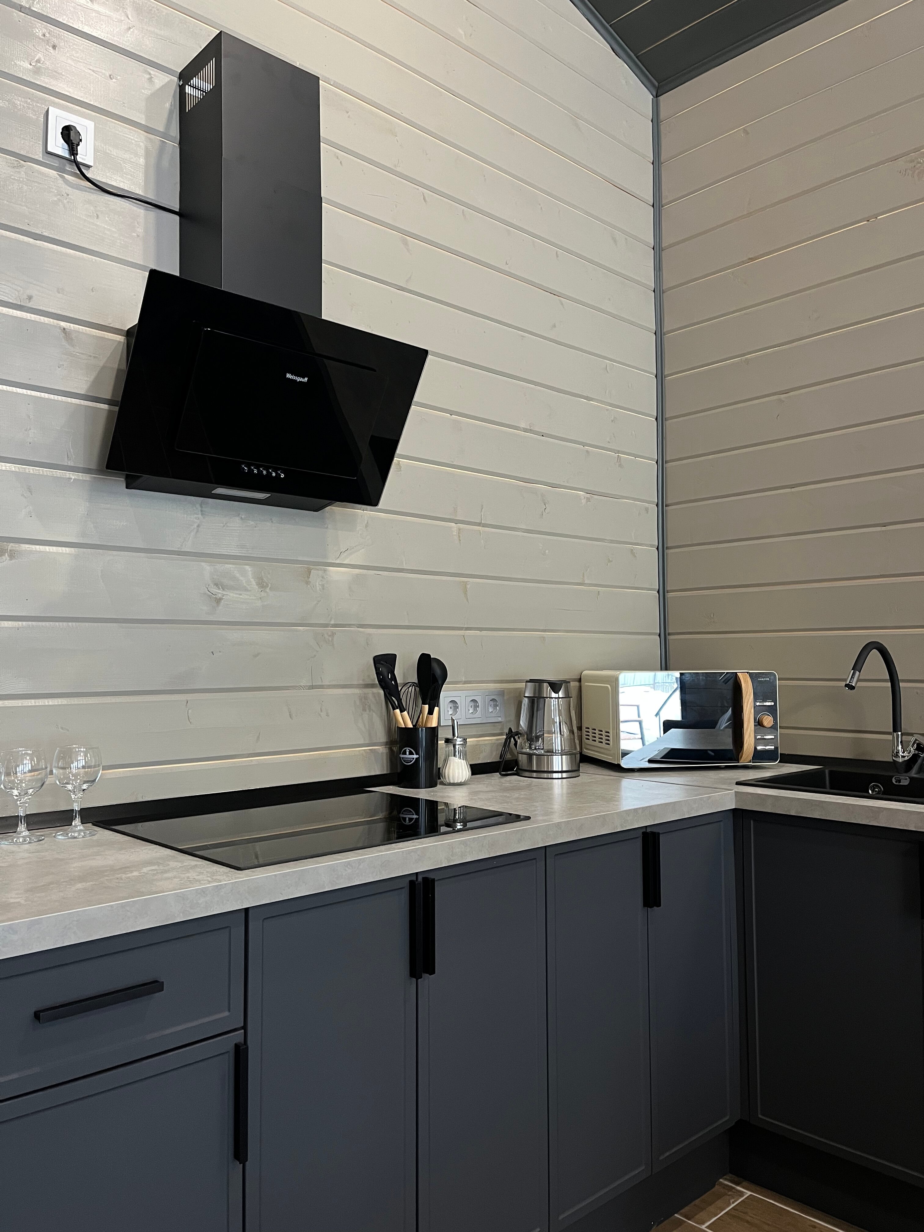 Фото Барн Вилладж