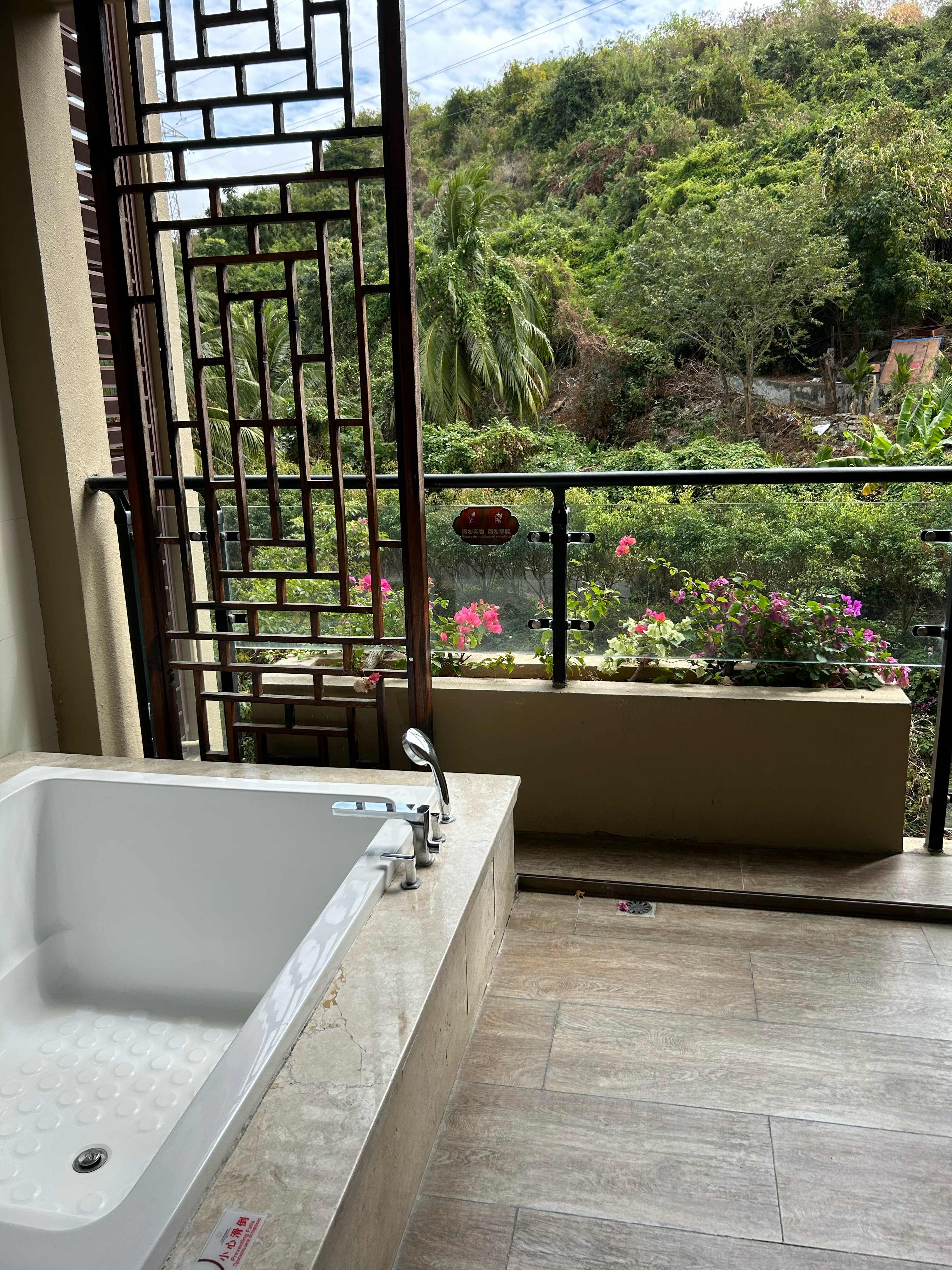 Фото Four Seasons Ocean Courtyard Hotel Sanya