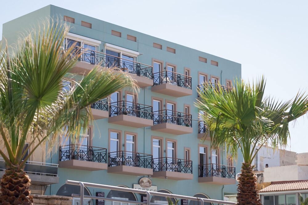 Фото отеля 1