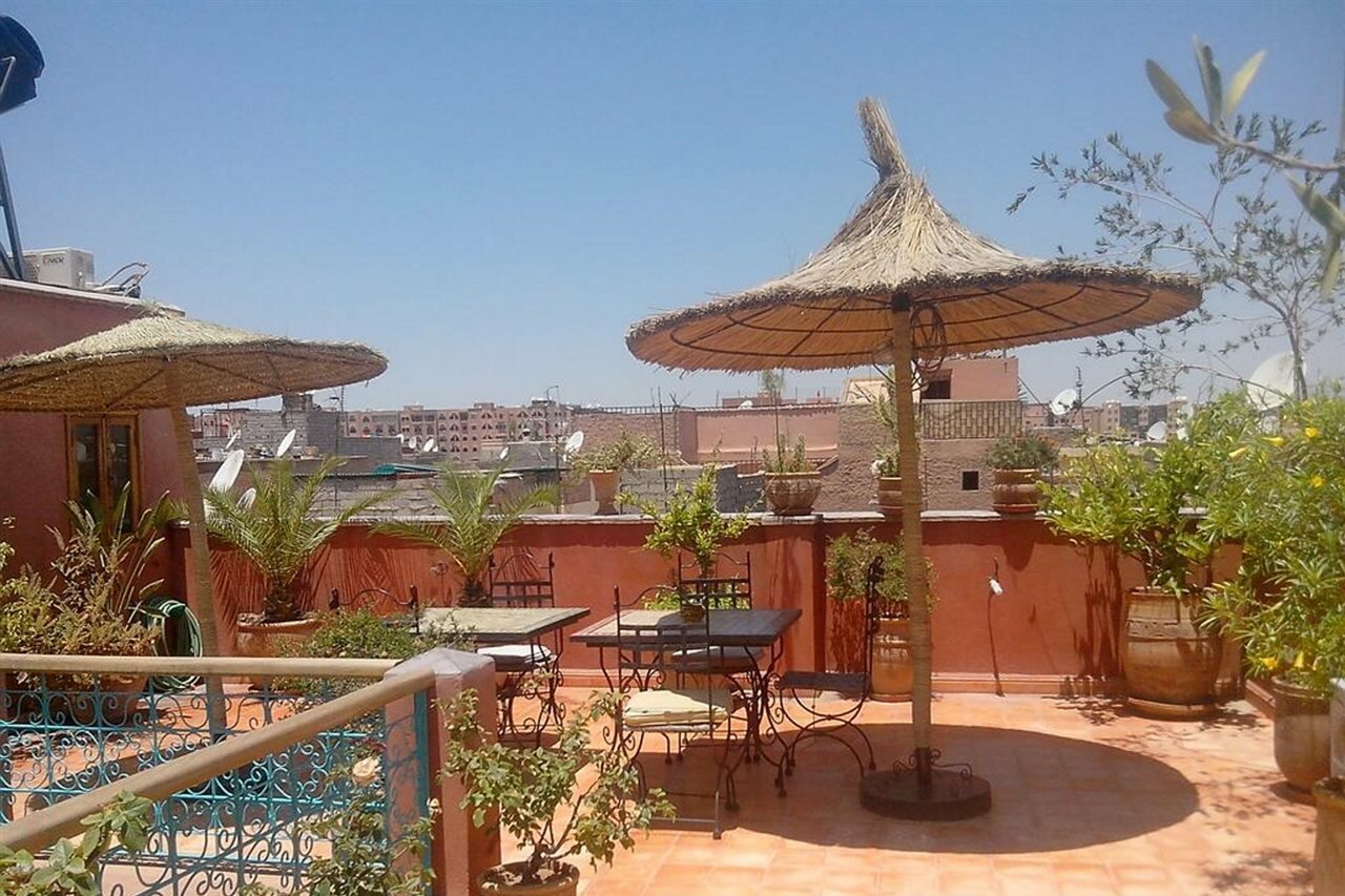 Фото отеля 2