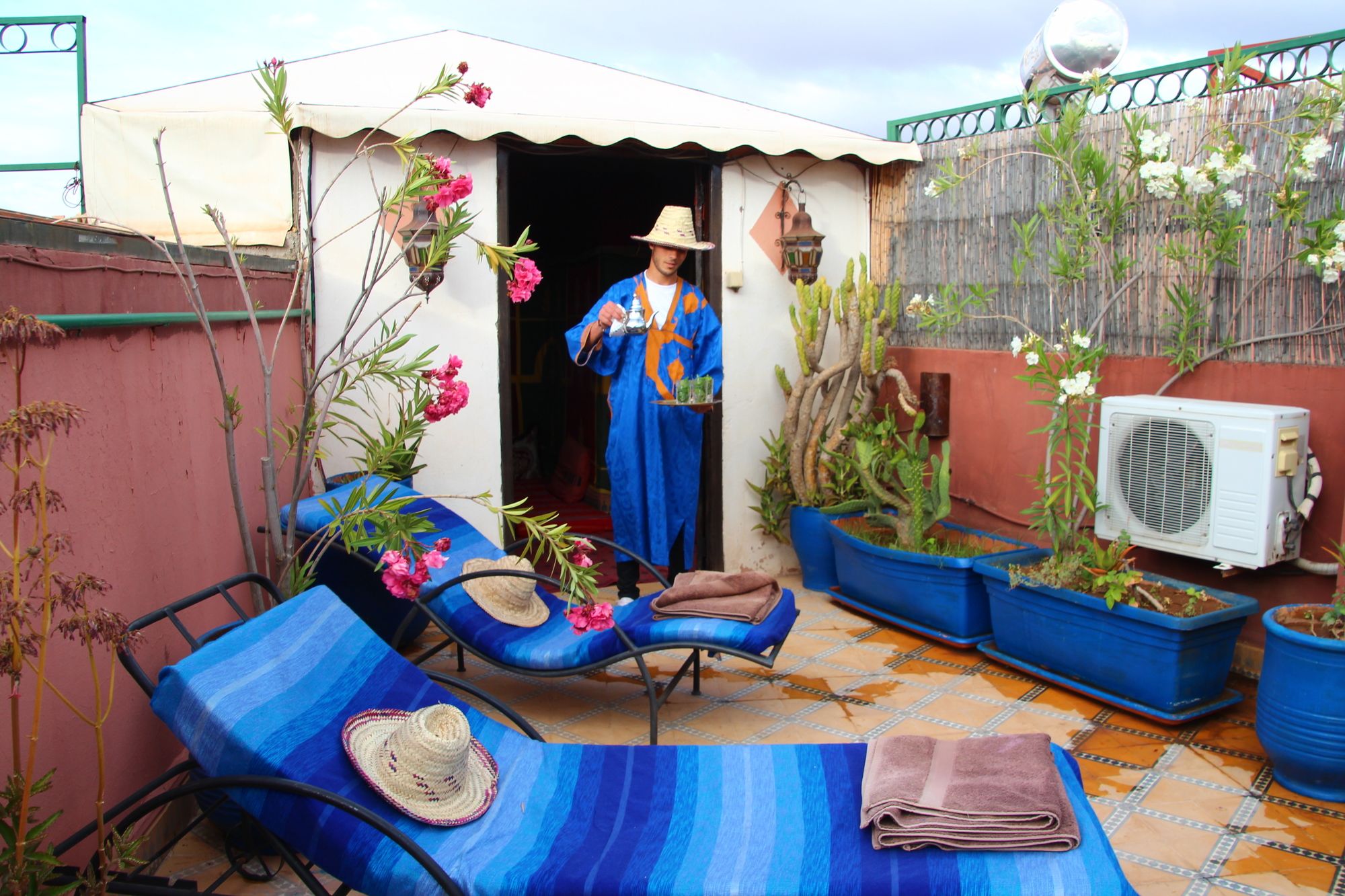 Фото Riad Bibtia