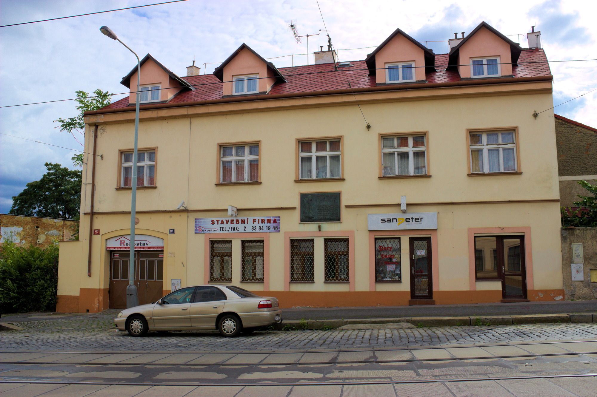 Фото отеля 1