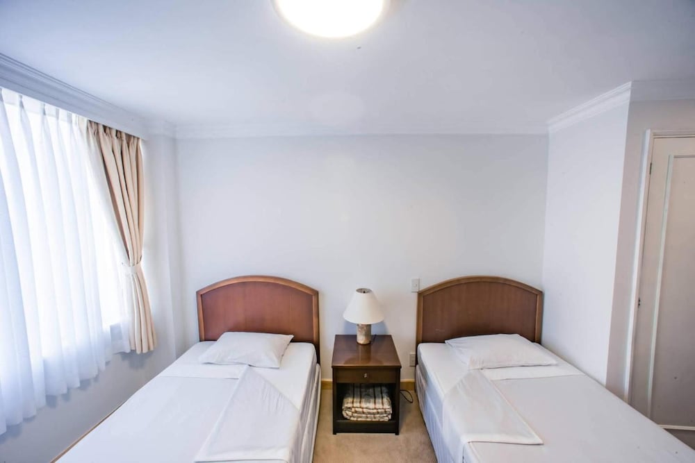 Фото Saigon Court Serviced Apartment
