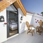 Pharos Boutique Hotel
