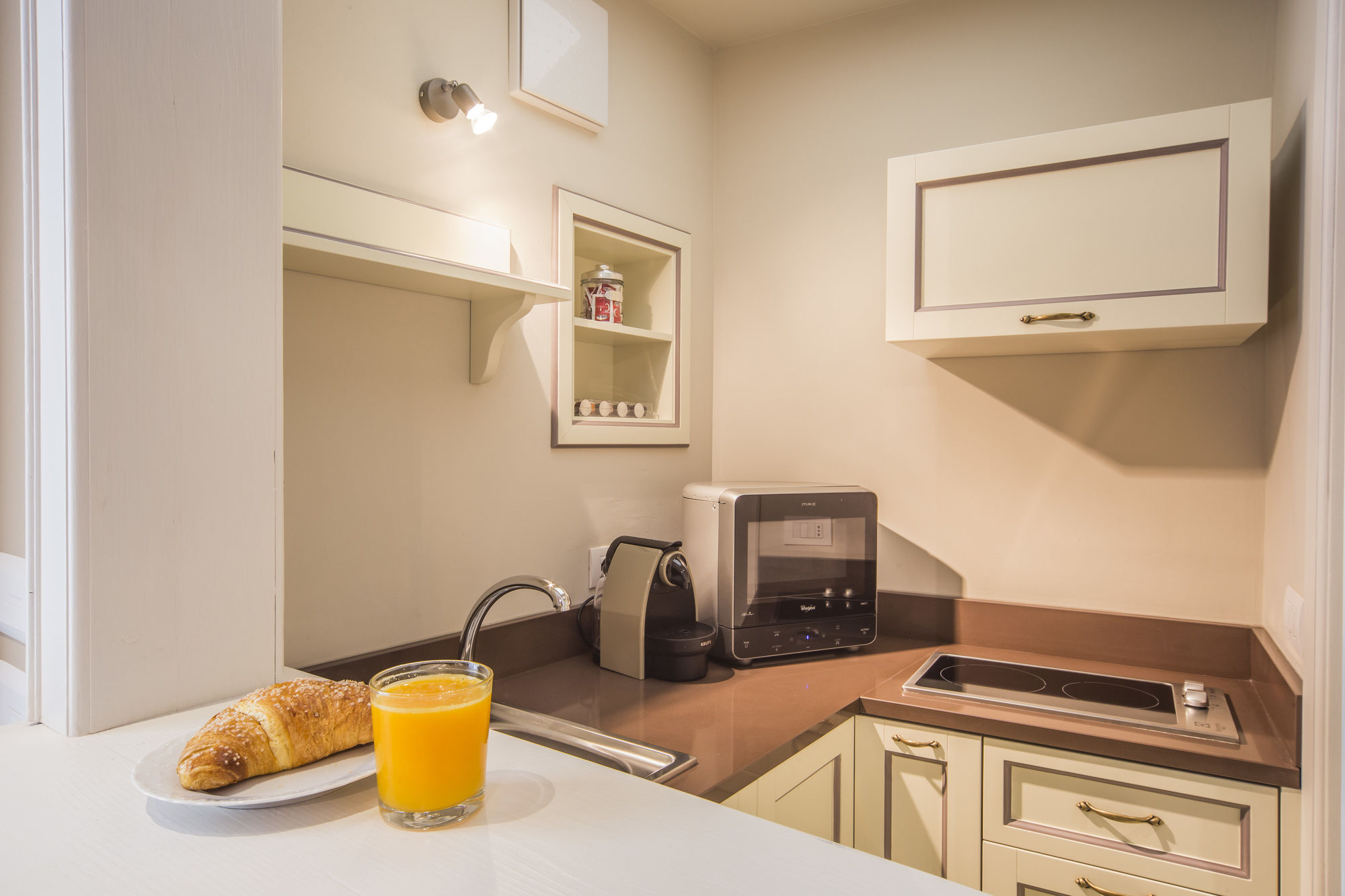 Фото Lady Capulet Apartments