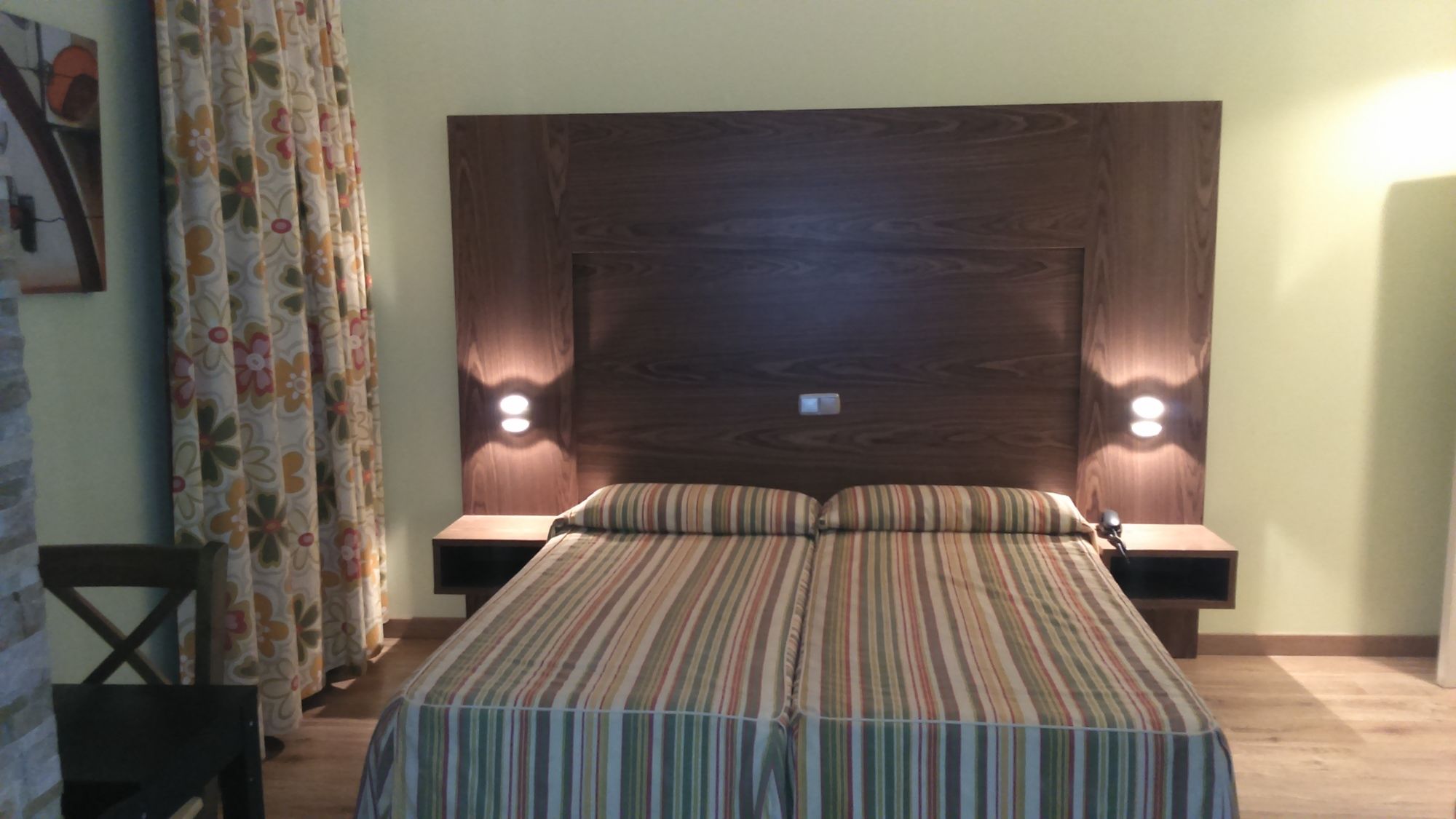 Фото Hotel Ideal