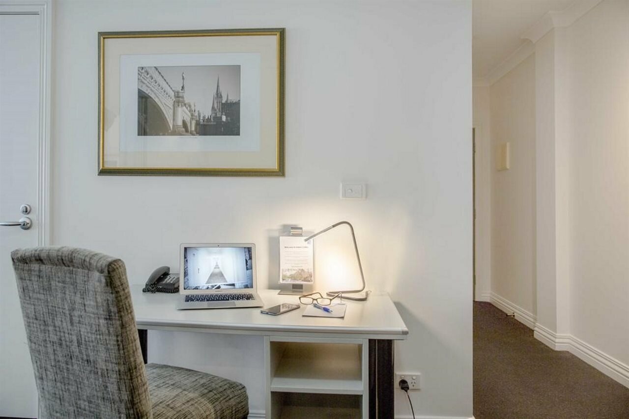 Фото Collins house