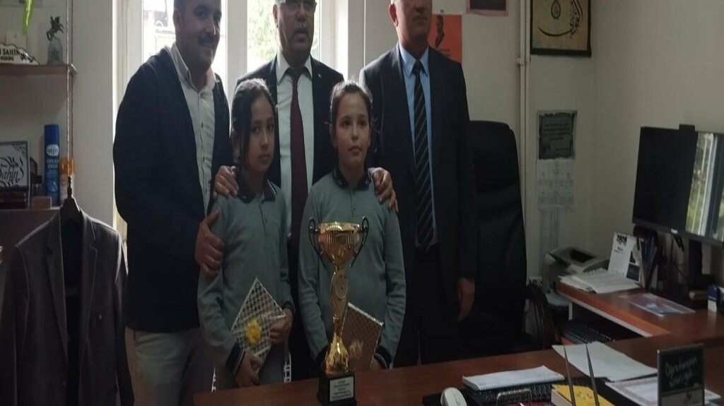 School Yavuz Selim Secondary School, Sorgun, photo