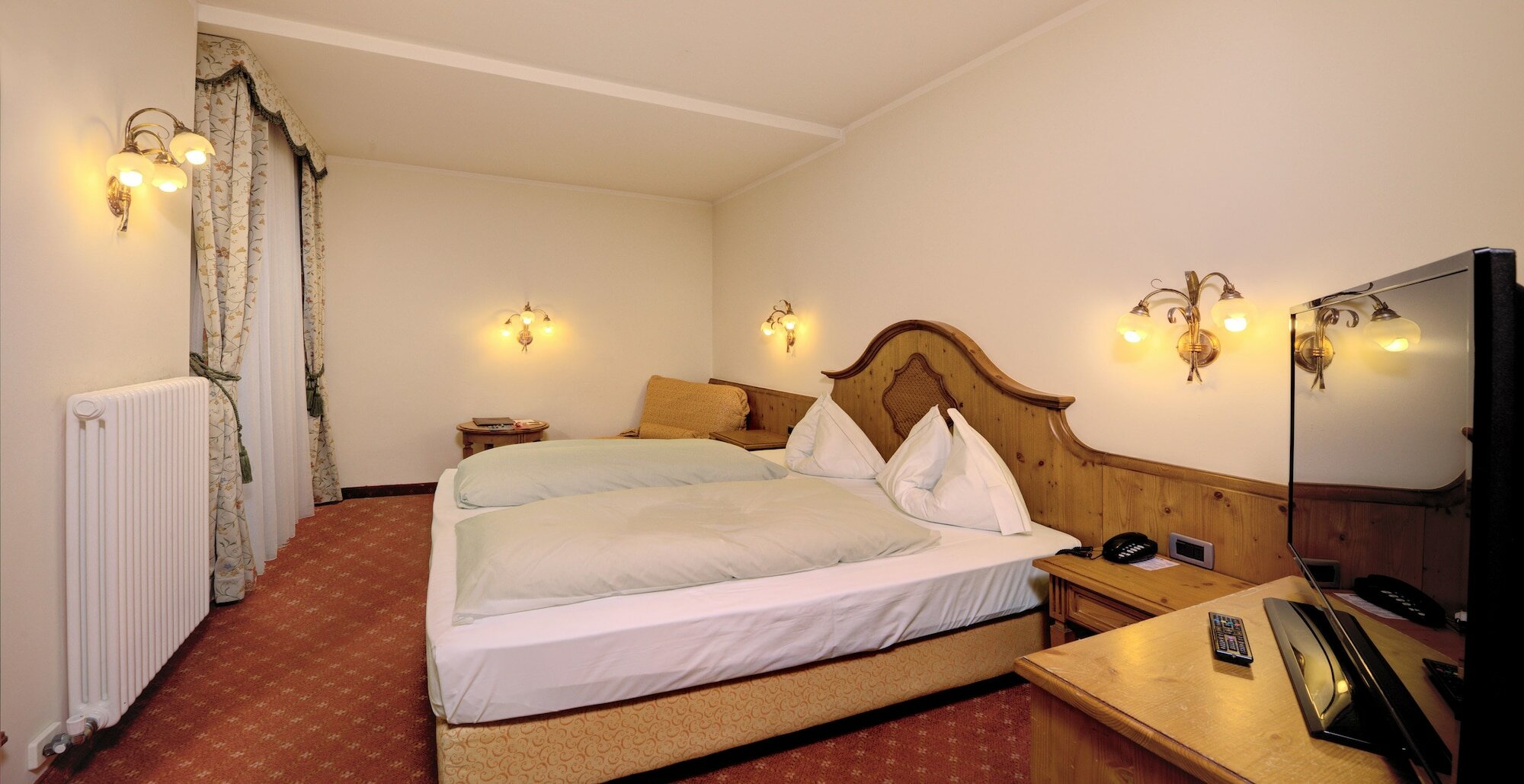 Фото Hotel Ravelli