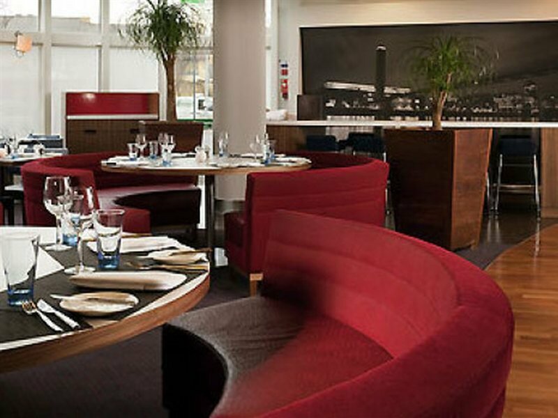 Фото Novotel London Bridge Hotel