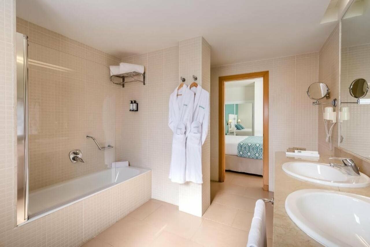 Фото Occidental Torremolinos Playa