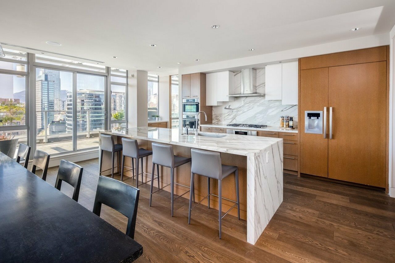 Фото Level Vancouver - Yaletown Seymour