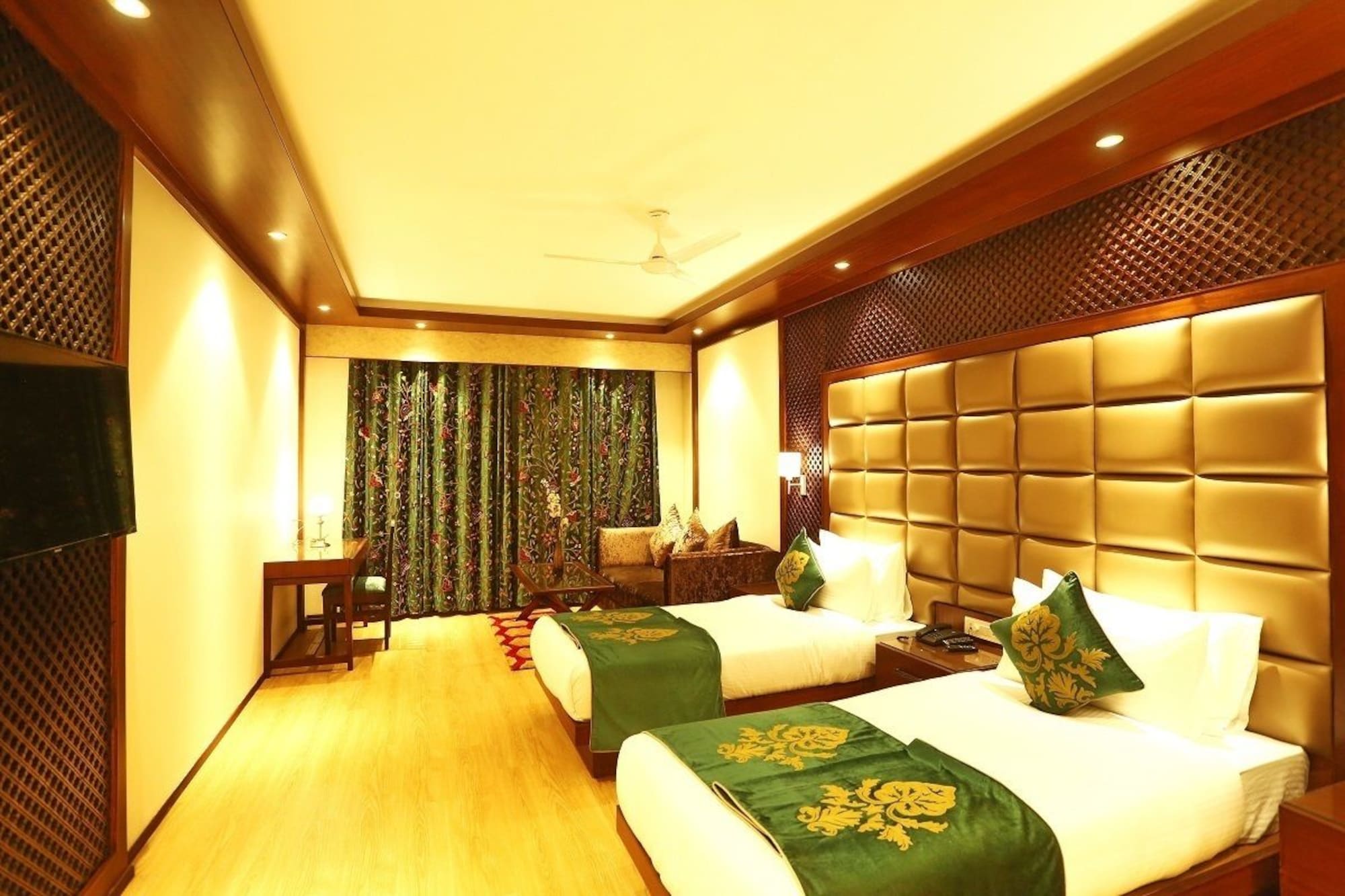 Фото Solomon Heights