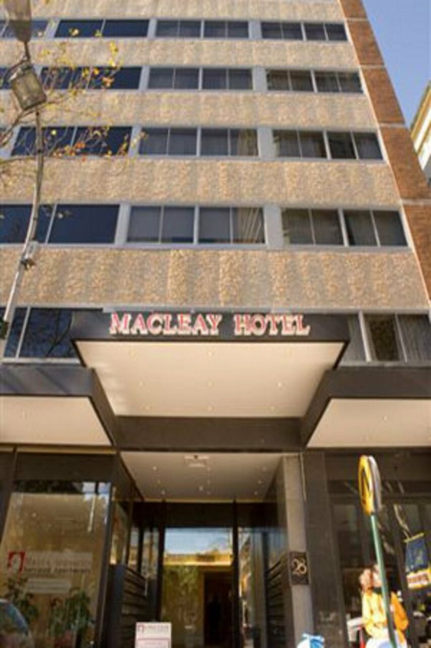 Фото Macleay Hotel