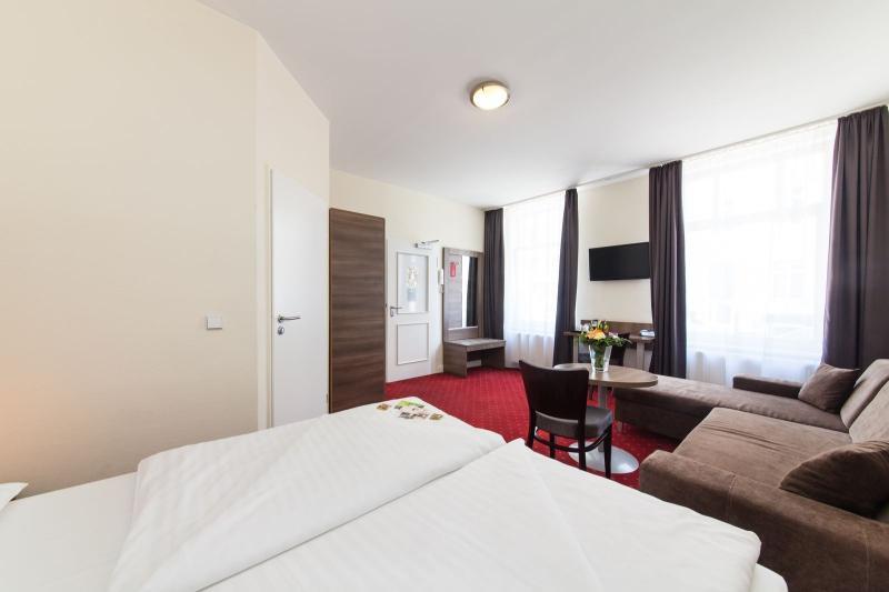 Фото Acora City Apart Living the City