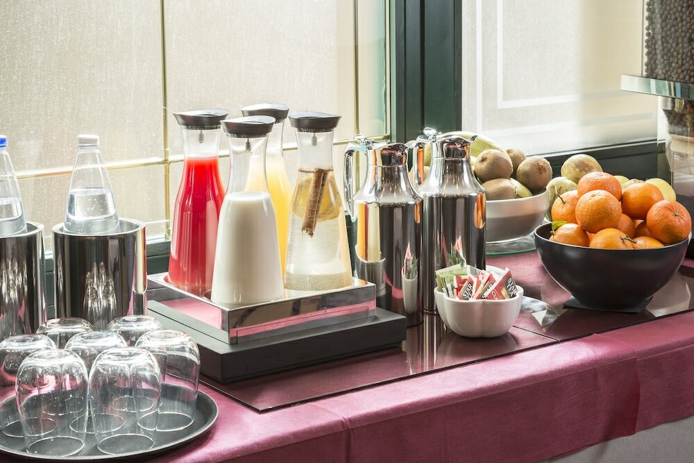 Фото Hotel Montreal