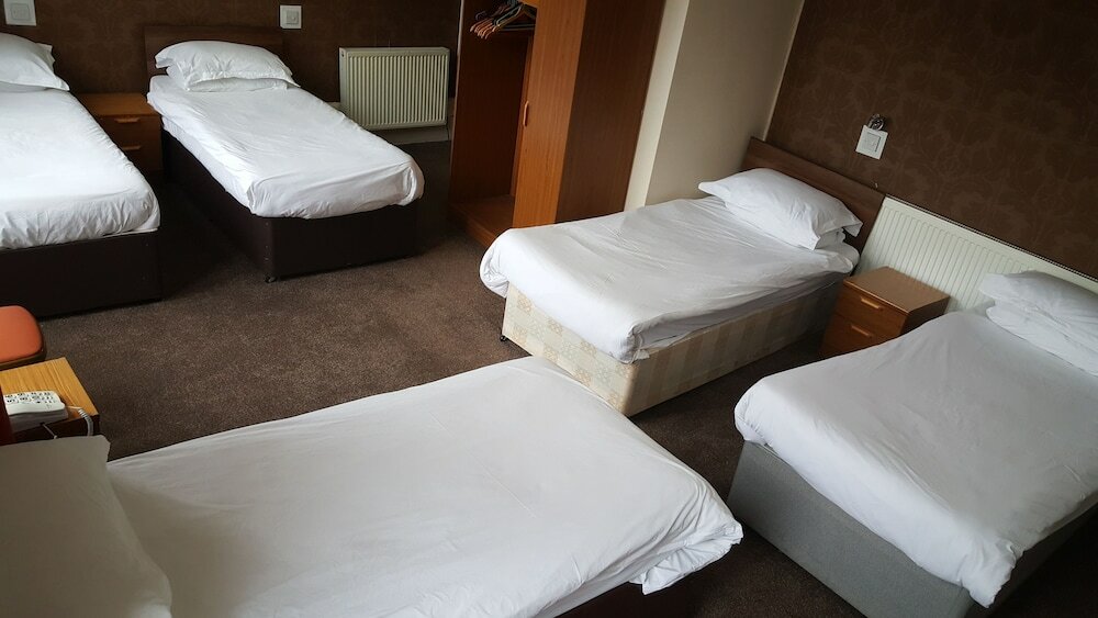 Фото McLays Guest House