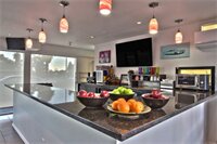 Фото Skylark Hotel