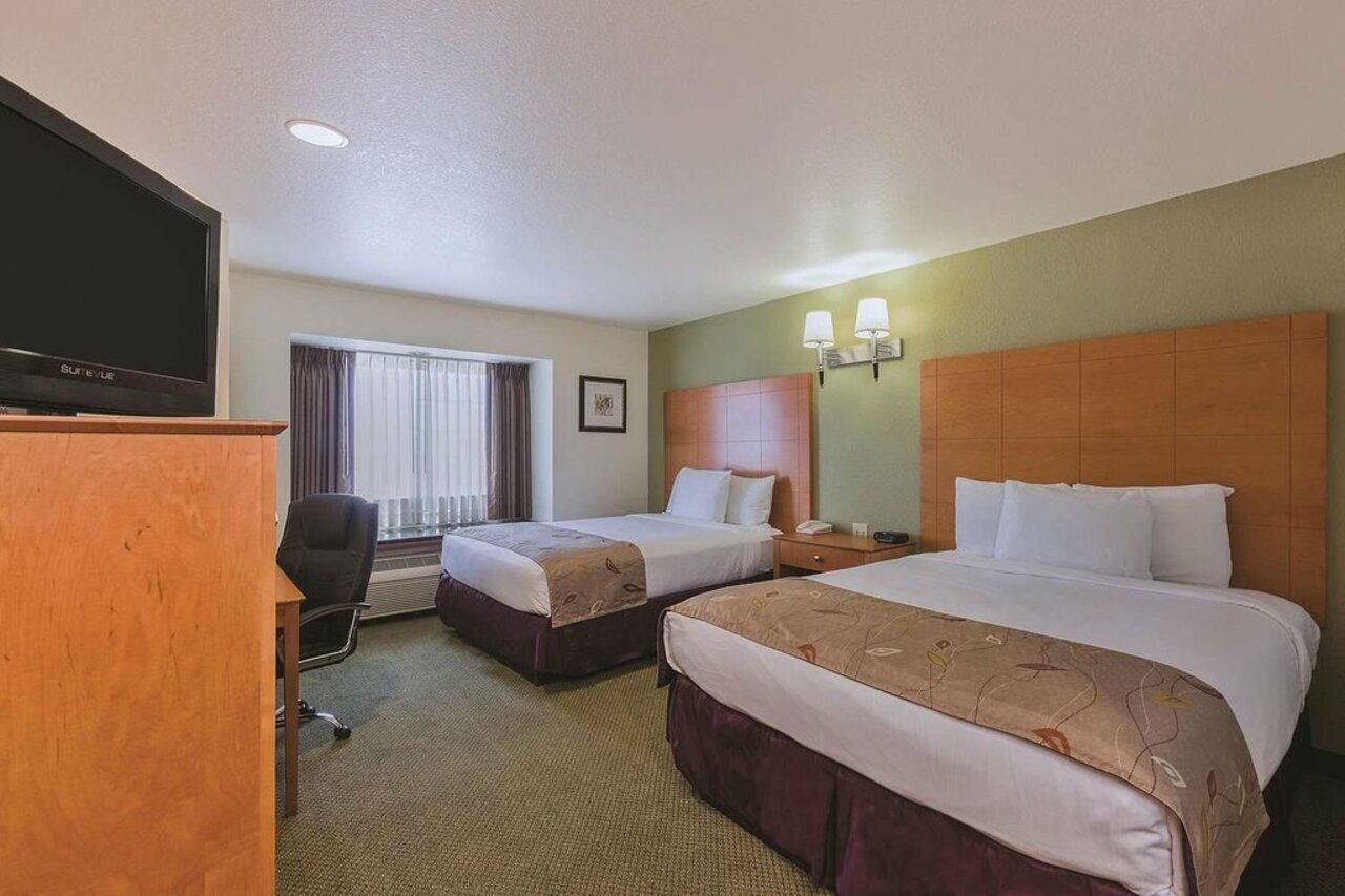 Фото La Quinta Inn & Suites by Wyndham Tulare