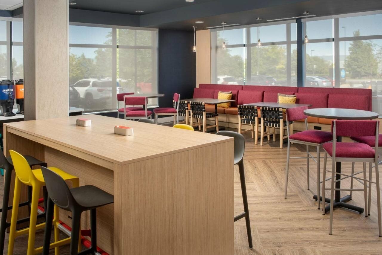 Фото Tru by Hilton Denver Airport Tower Road