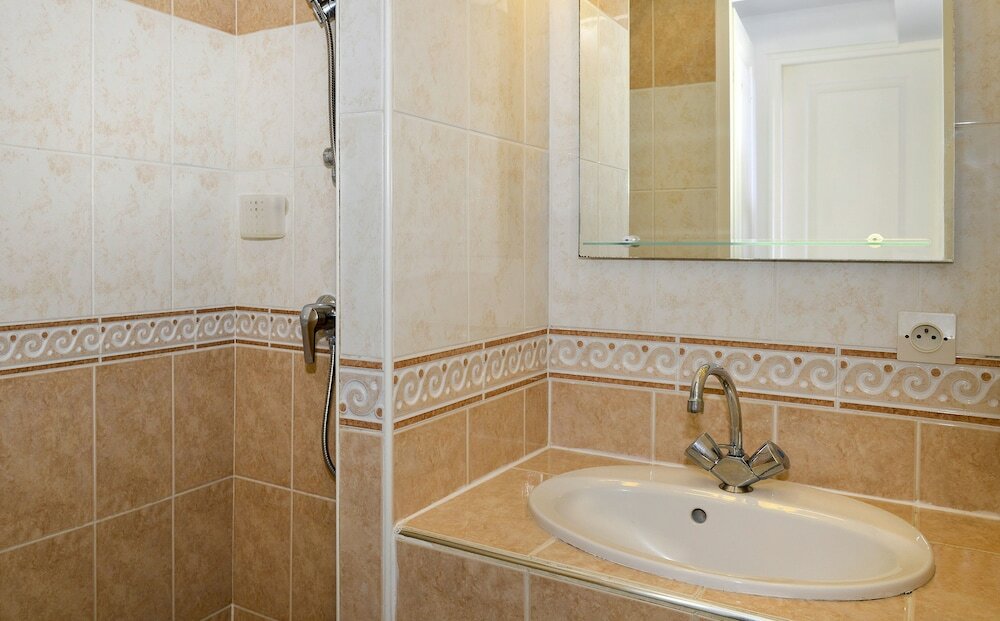 Фото Hôtel & SPA du Domaine des Thômeaux, The Originals Relais