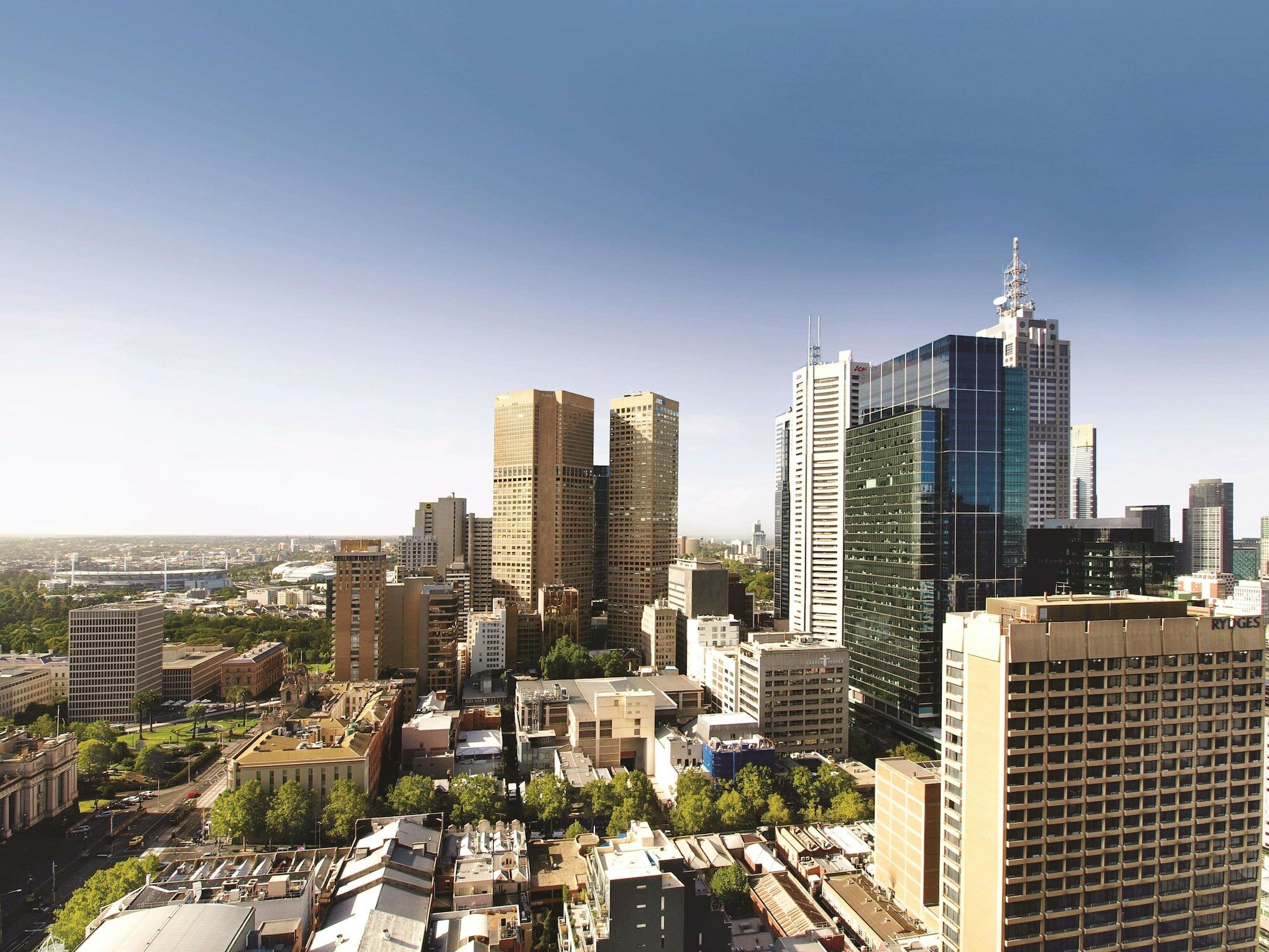 Фото Oaks Melbourne on Lonsdale Suites