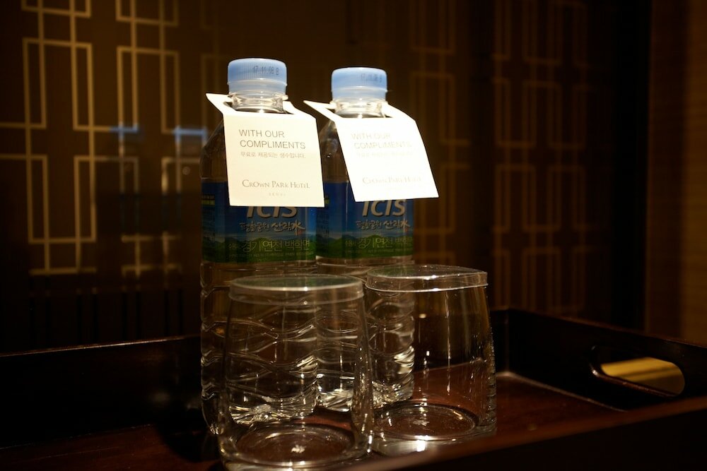 Фото Crown Park Hotel