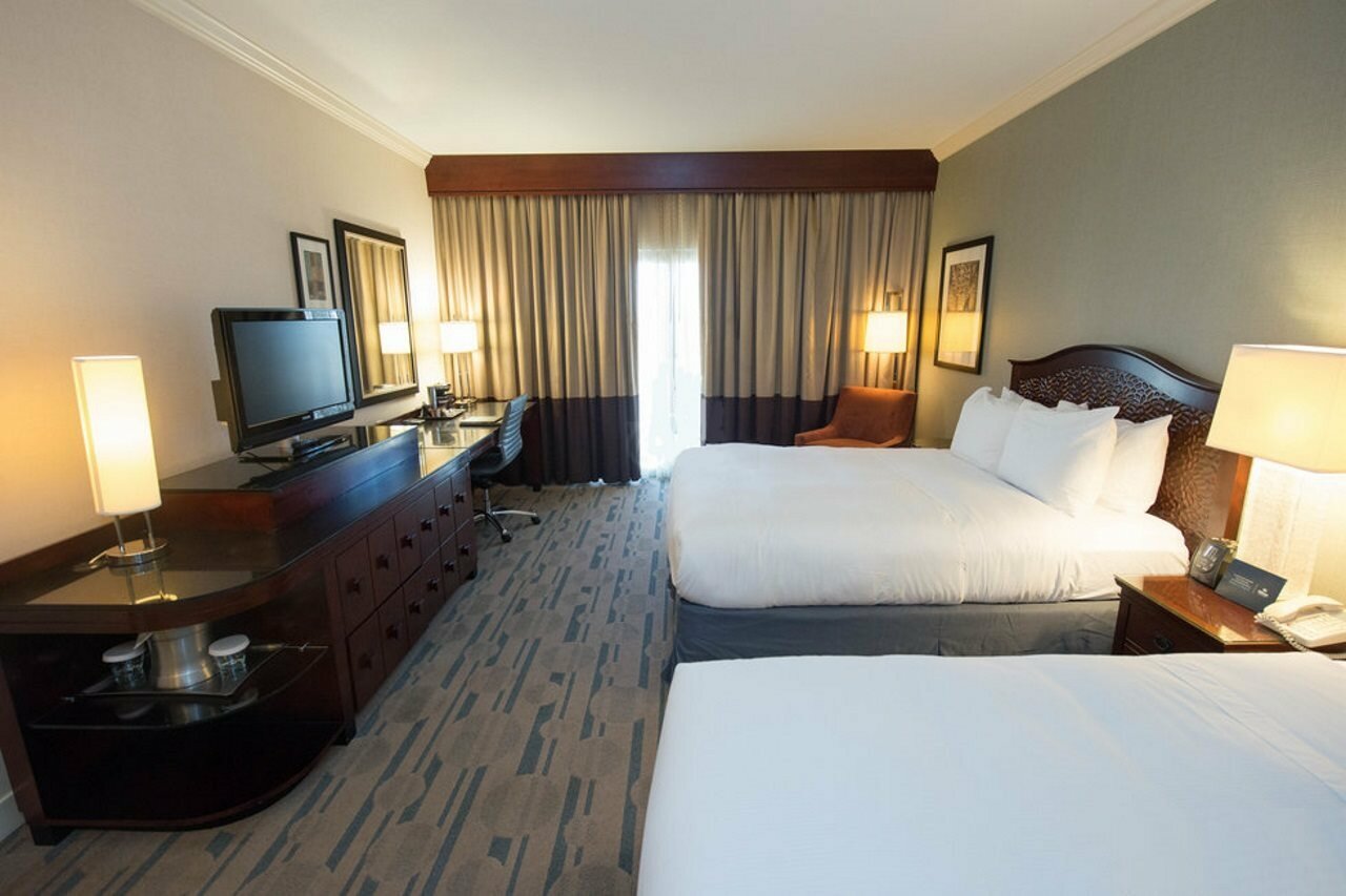 Фото Hilton San Antonio Hill Country