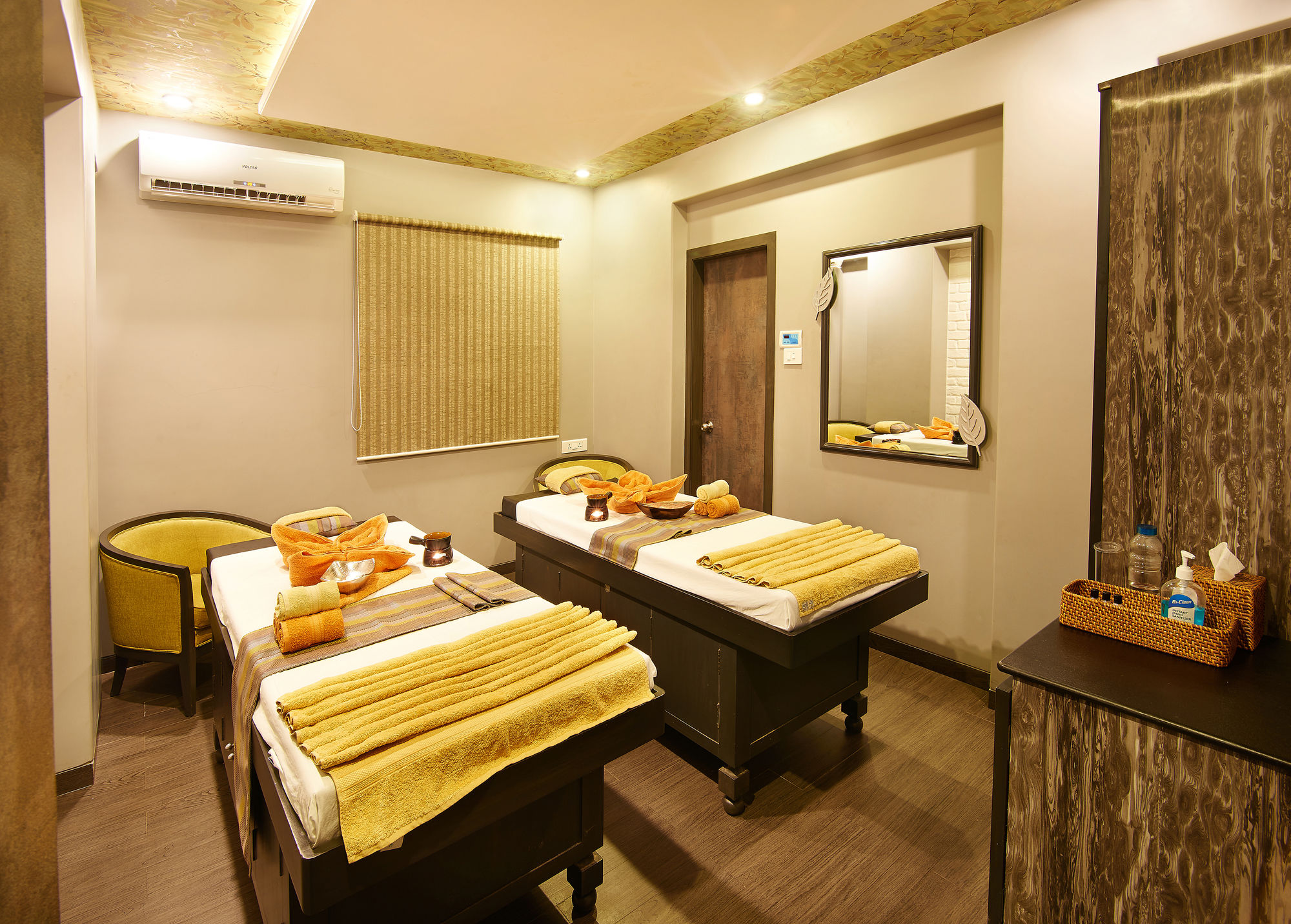Фото The Shalimar Hotel