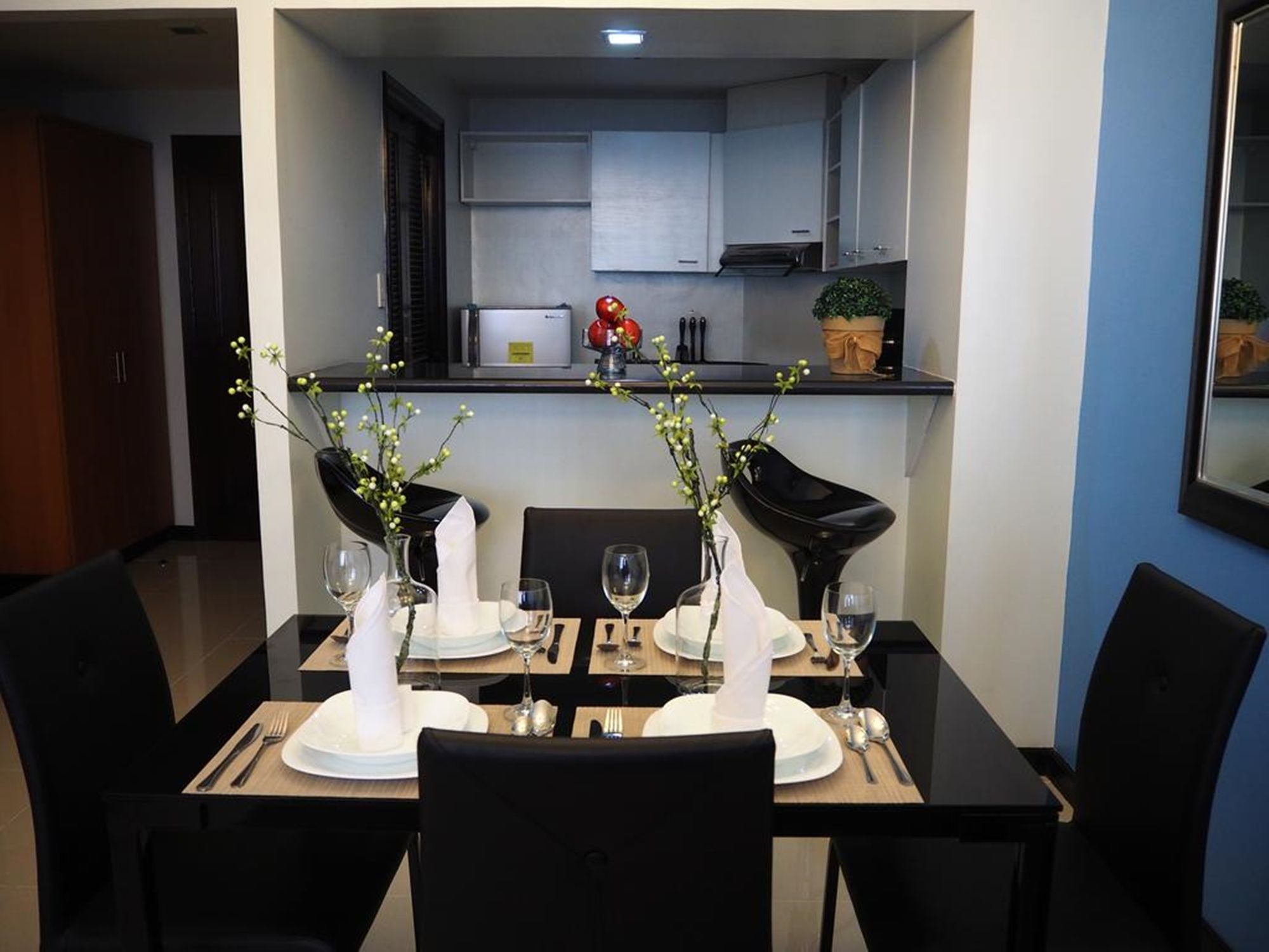 Фото Suites de Marina Manila