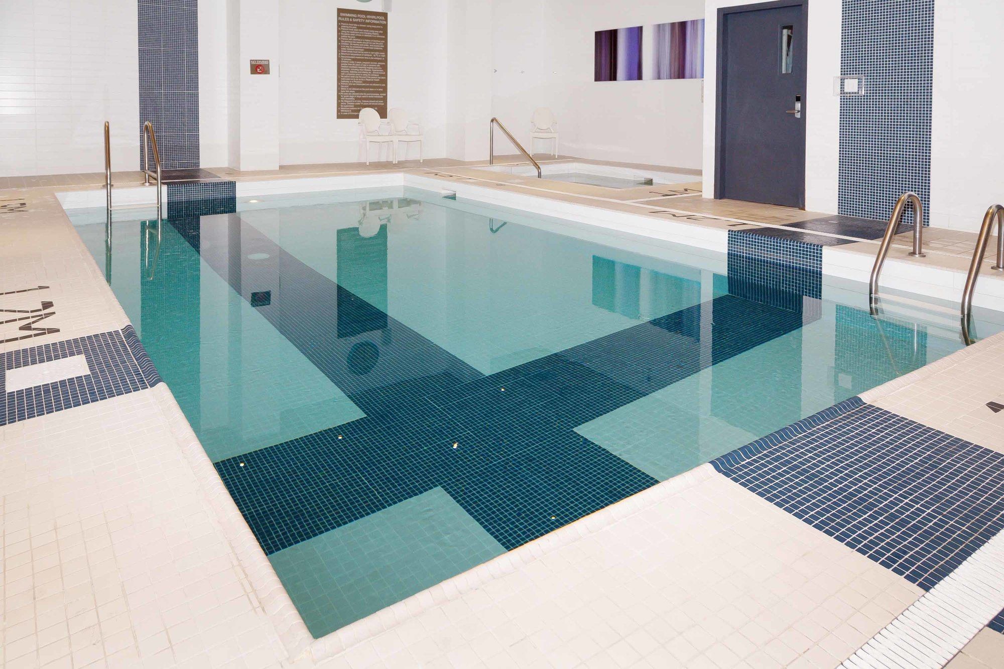 Фото Sandman Signature Edmonton South Hotel