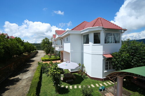 Гостиница Osaka Village Dalat Resort в Далате