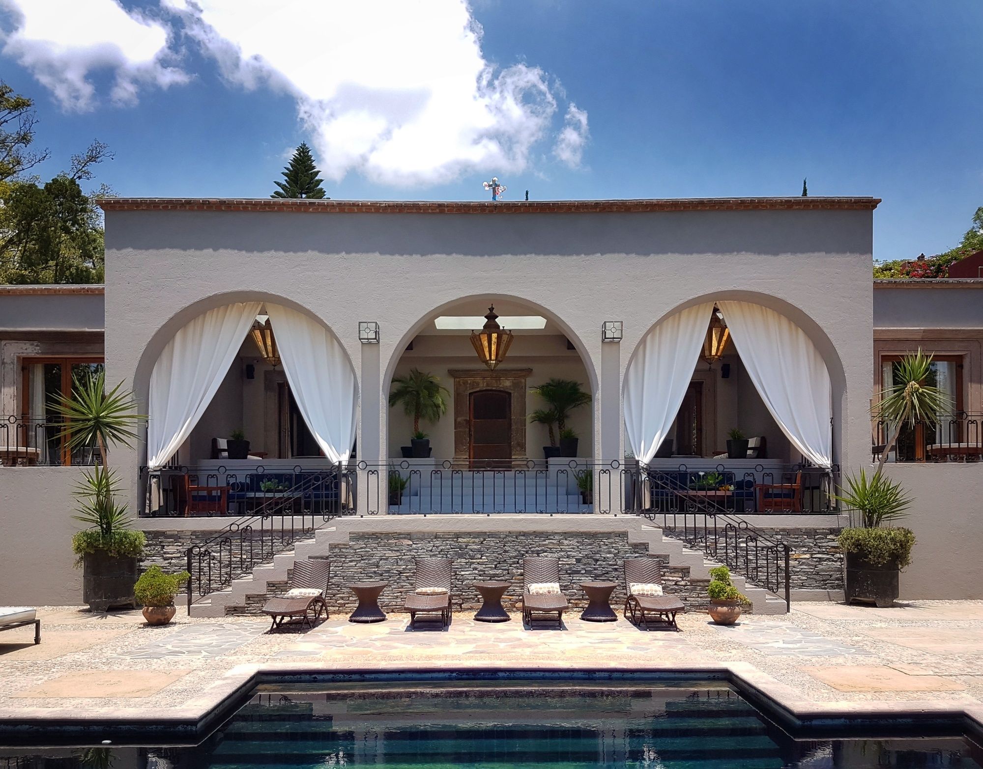 Фото 37870440053