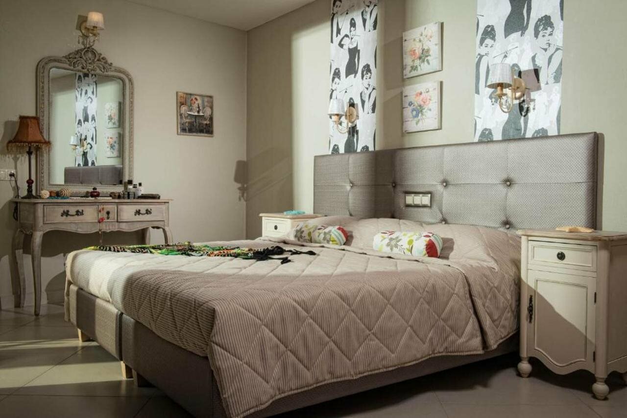 Фото King's Village Apartments