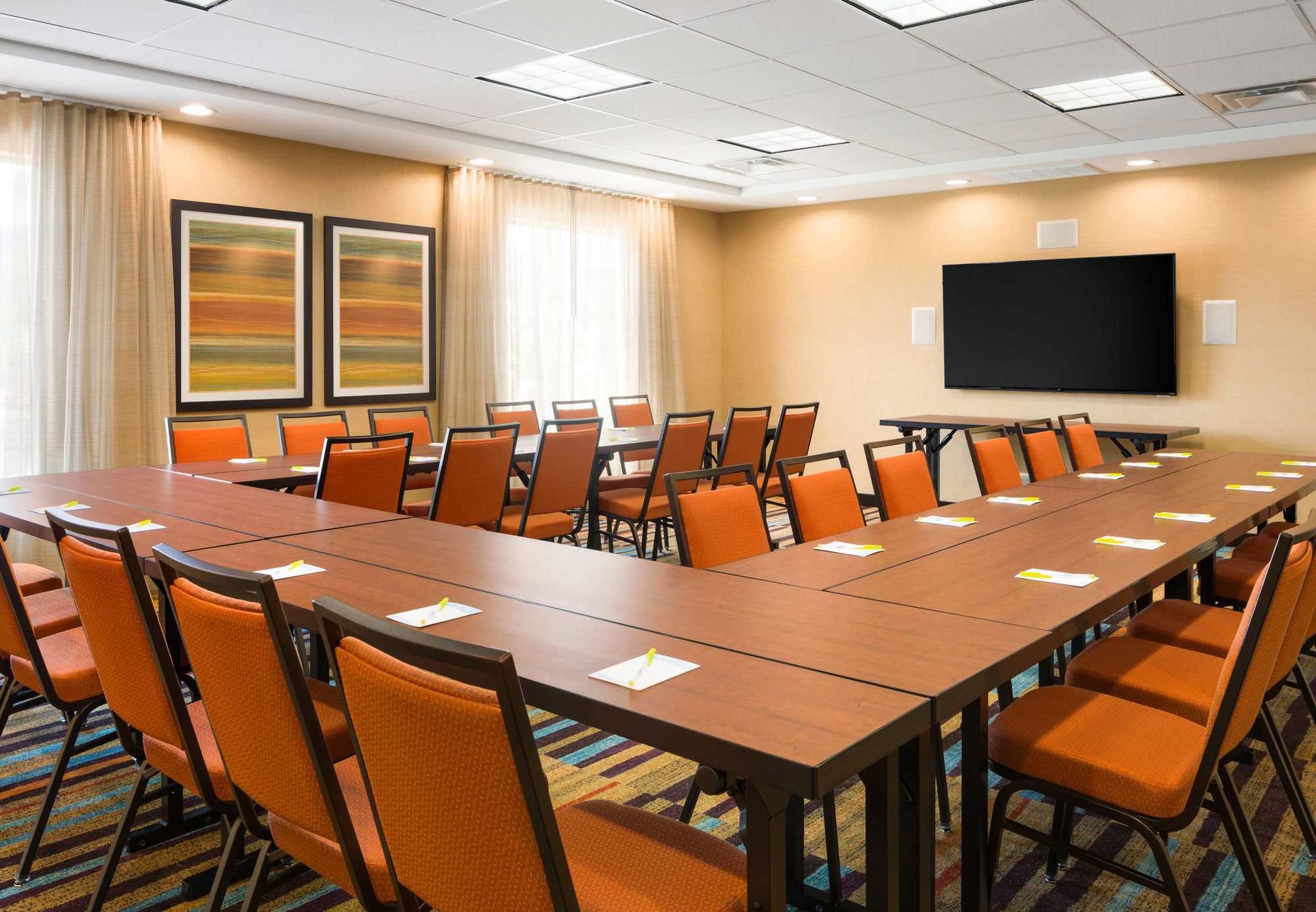 Фото Fairfield Inn & Suites Athens