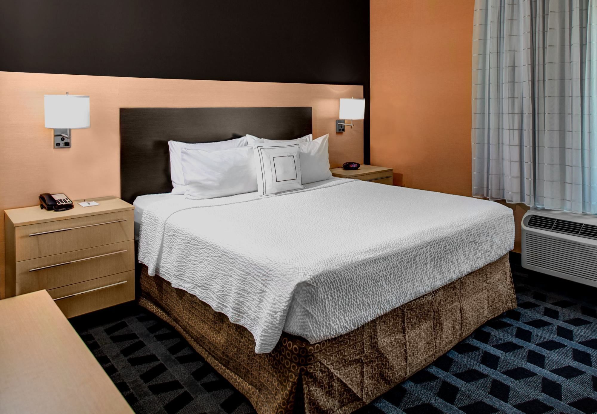Фото Towneplace Suites Bakersfield West