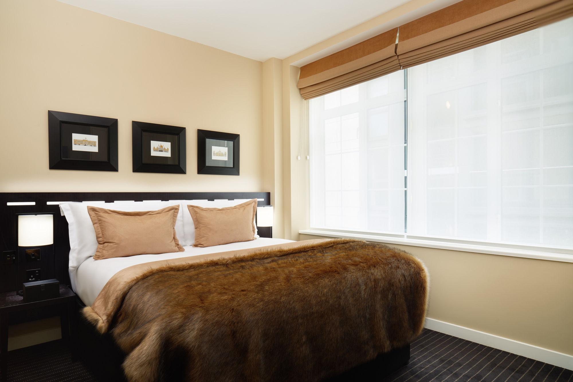 Фото The Resident Victoria