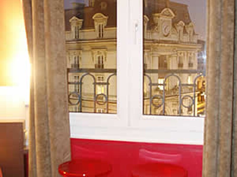 Фото Ibis Bordeaux Centre Gare Saint-Jean Euratlantique