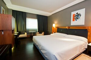 Гостиница Gran Hotel Lakua