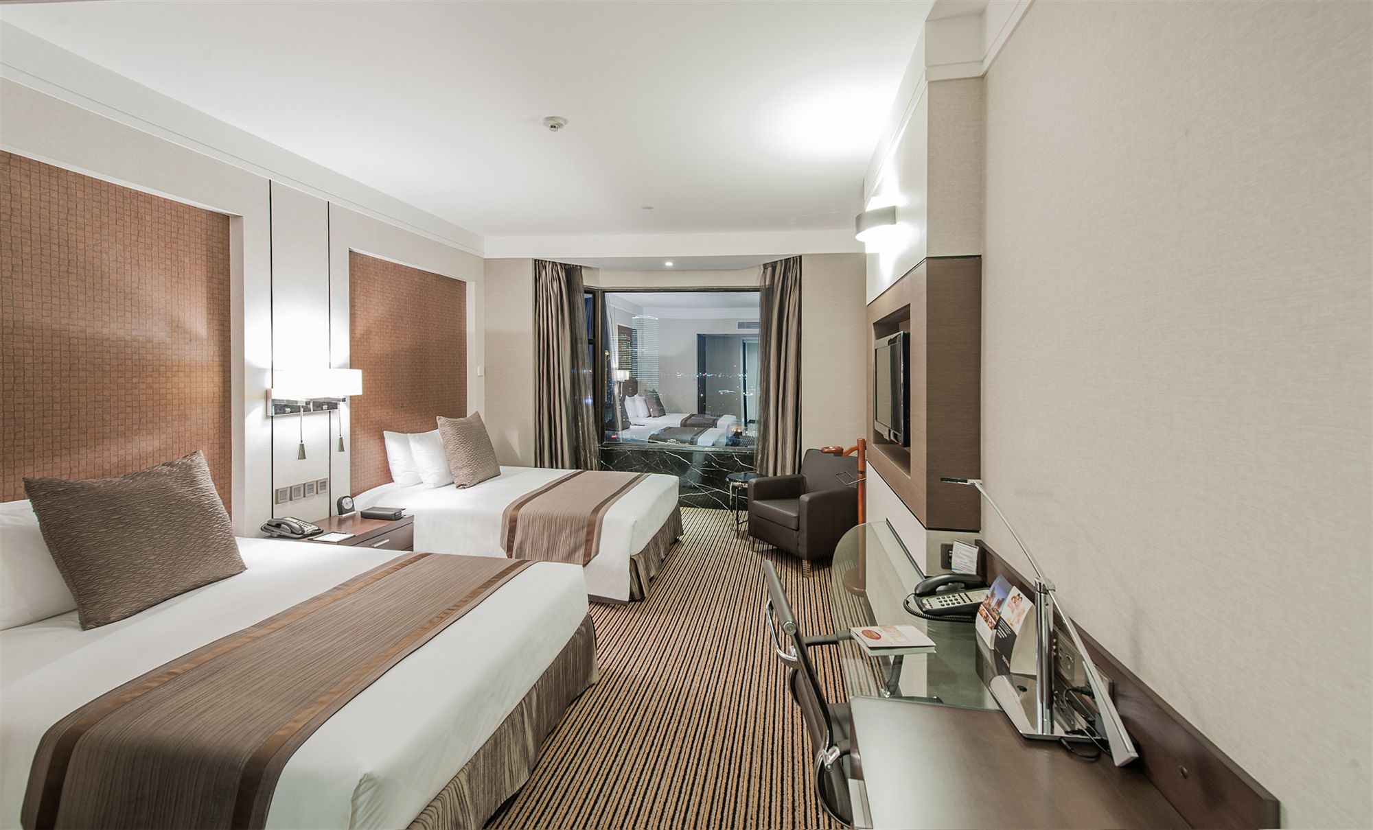 Фото Millennium Harbourview Hotel Xiamen