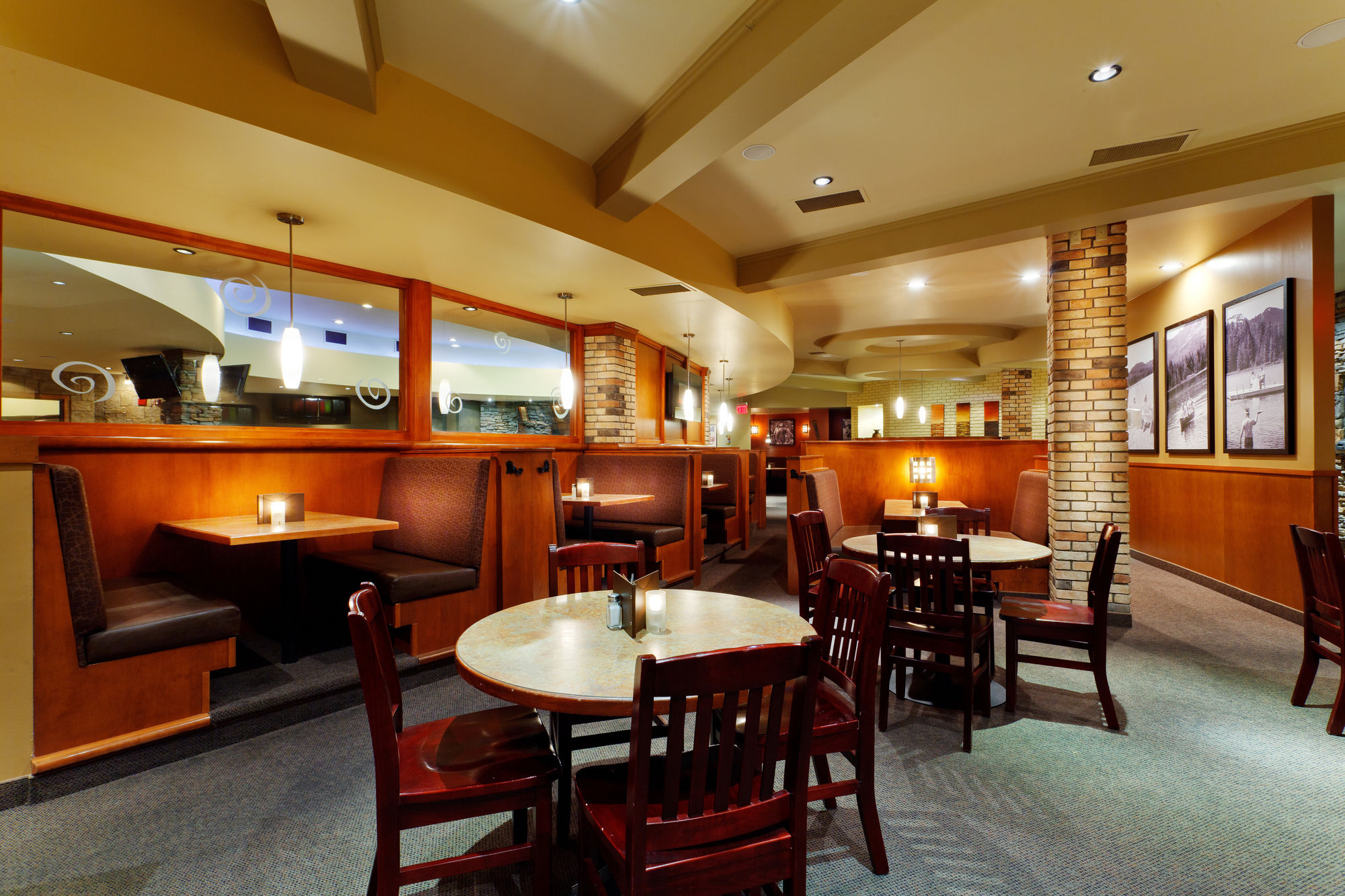 Фото Holiday Inn Lethbridge