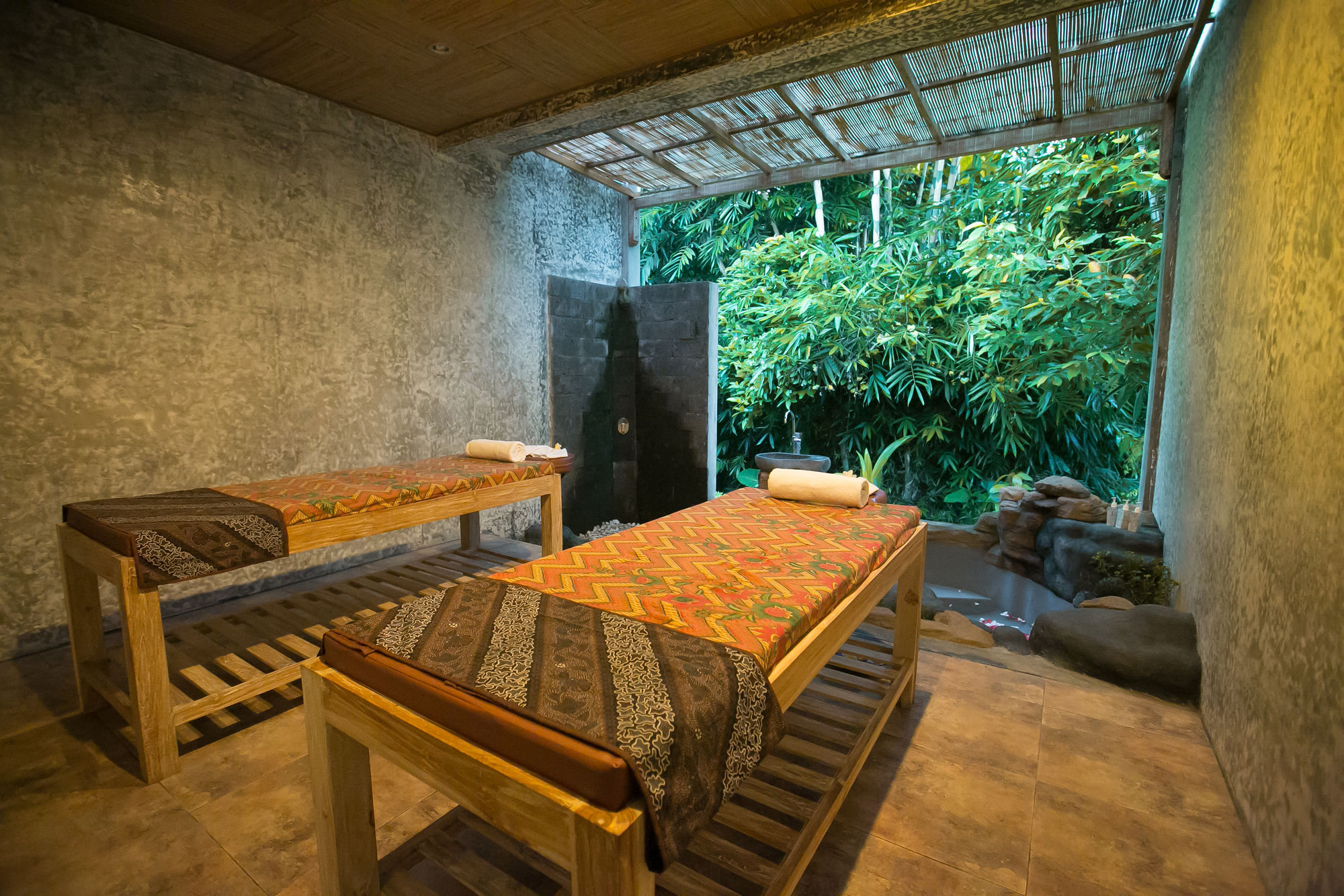 Фото 164162676469