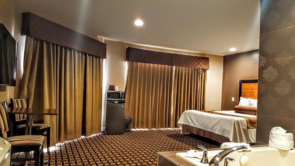 Фото Gardena Terrace Inn