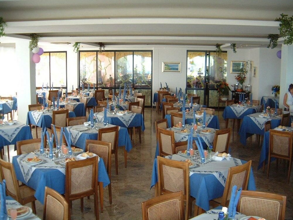 Фото Hotel Artide