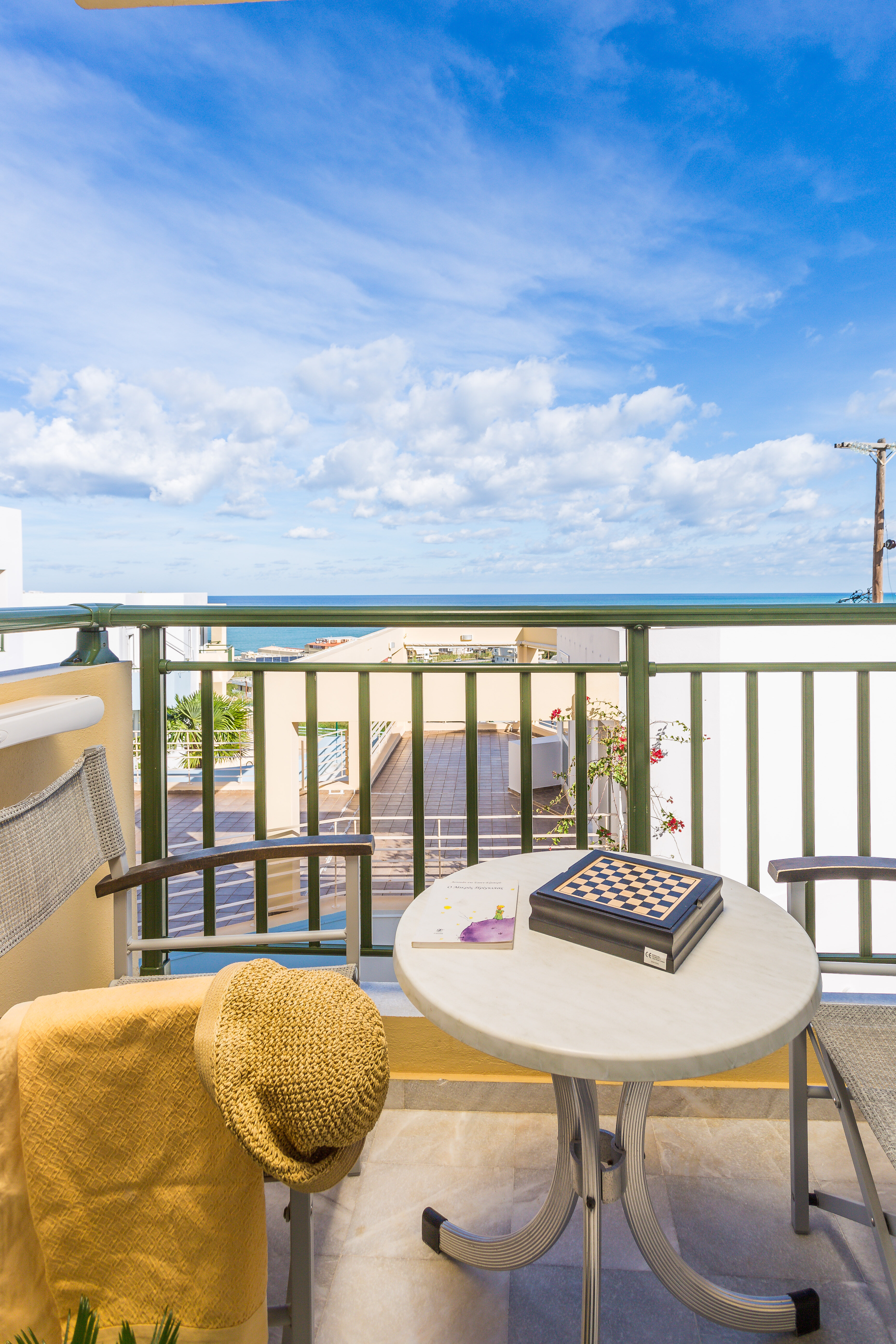 Фото Radamanthy's Hotel Apartments