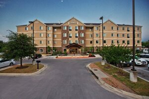 Гостиница Staybridge Suites Austin South Interstate Hwy 35, an Ihg Hotel