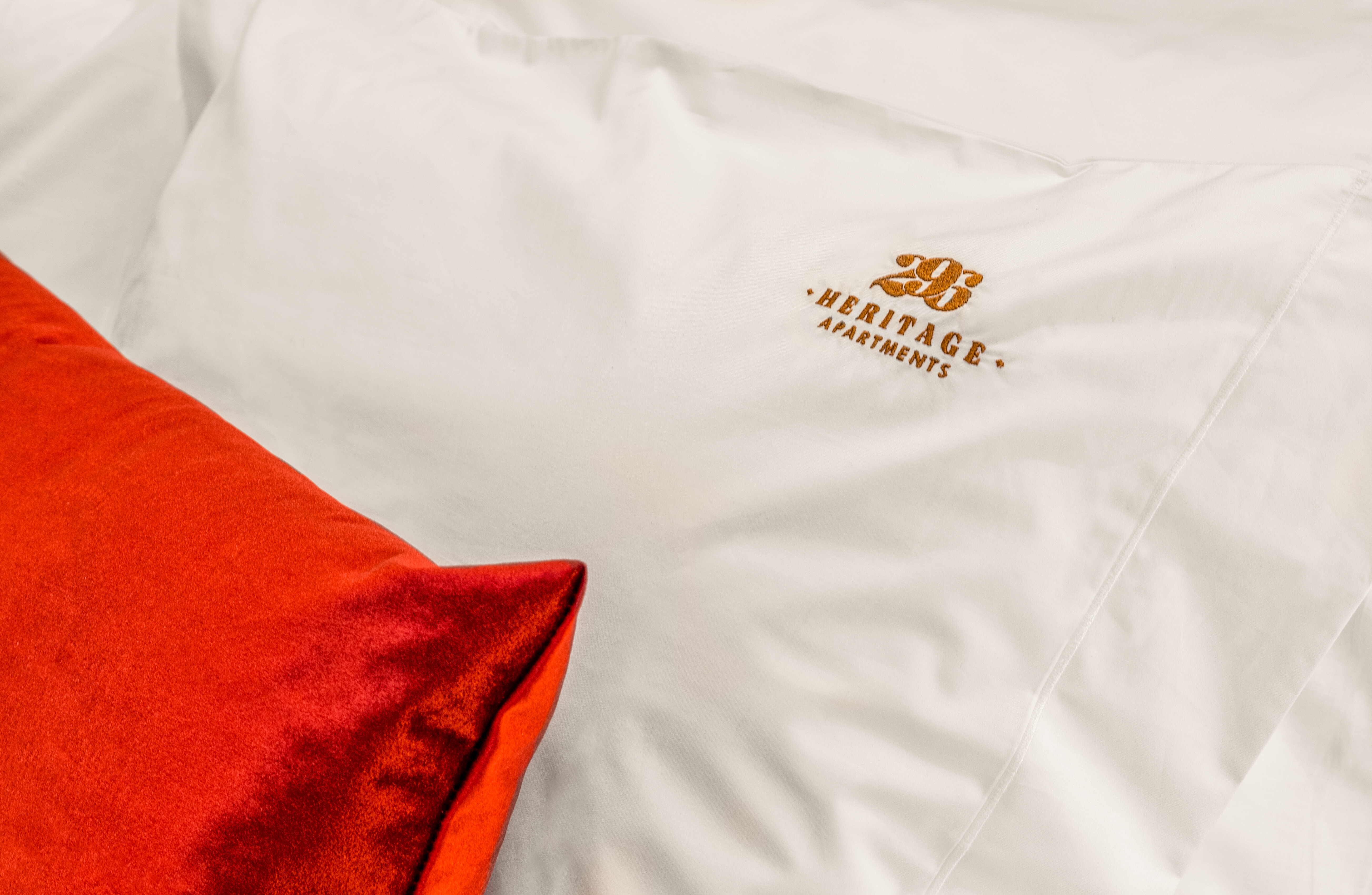 Фото 296 Heritage Apartments